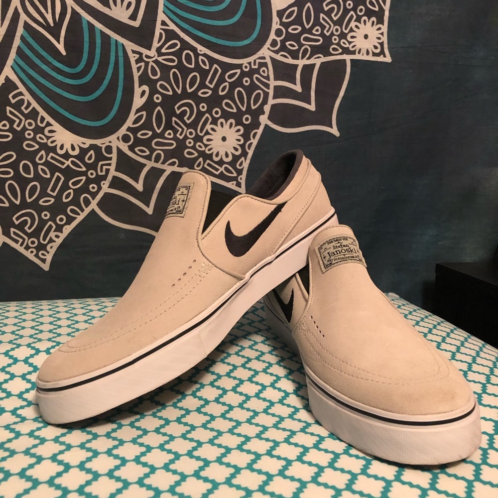Rare Stefan Janoski Men’s Nike slip ons